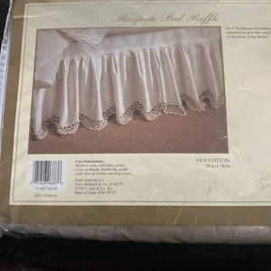 Vintage 1995 Marquette Bett Rüsche Twin Handarbeit Spitze Neu ECRU 100% Baumwolle - Bild 1 von 9