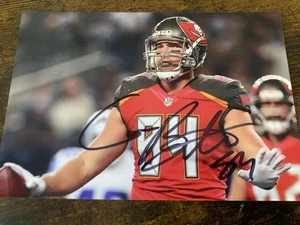 Cameron Brate signed 4x6 Foto - Tampa Bay Buccaneers Autogramm NFL - Bild 1 von 1