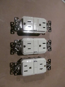 3- EATON TWRSCFI15LA SPEC GRADE 15A GFIC RECEPTACLES LIGHT ALMOND    B-255 - Picture 1 of 2