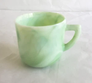 Vintage Akro Achat grün marmoriert Kinderbecher mit Henkeln W26 L12 - Bild 1 von 8