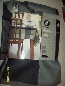 hometrends 60 x 109" Microfiber NAPPE Plaid Gray Black TableCloth-NWT - Picture 1 of 3