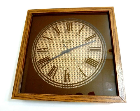 Retro ELGIN Wall Clock 14" with great 1970's wicker weave 3D design MCM ~ AS-IS Cover