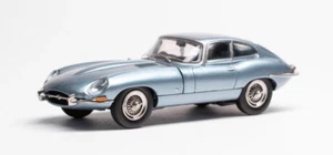GFCC 1:64 1961 E Type Roadster Hard Top Sports Model Diecast Metal Car - Picture 1 of 30