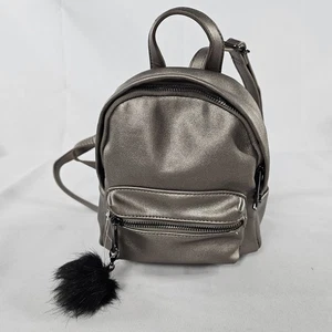 Mini Mochila BP Bronce Claro Color Metálico Aparece Sin Usar 9"×8"×4" PLS LEER⬇ - Imagen 1 de 16