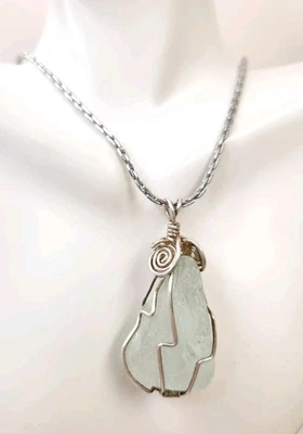 New Handmade Natural Sea Glass Ocean Stone Filigree Cage Pendant Silver Necklace - Image 1 of 4