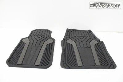 Juego de 2 alfombrillas goma delanteras derecha e izquierda Chevrolet Camaro 2020-2024 OEM Foto 1 de 4