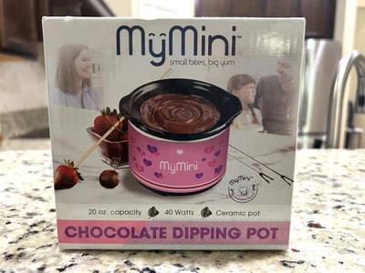 Nostalgia My Mini Olla para Fondue de Chocolate Rosa con Tapa y 4 Tenedores - NUEVA Foto 1 de 4