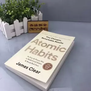 Atomic Habits von James Clear Eine einfach bewährte Art, gute Gewohnheiten aufzubauen, schlecht zu brechen - Bild 1 von 7