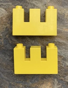 Lego Duplo 1x4x2 With 2 Top Cutouts. Yellow. 2 Pieces. #16685 - Picture 1 of 5