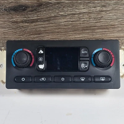 03-09 Silverado SIERRA TRABLAZER климат-контроль с задней 15845093 - Изображение 1 из 4