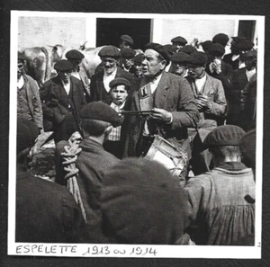 2002 -- ESPELETTE . DIE STADTTROMMEL 1913 ODER 1914. 3X654 - Bild 1 von 1