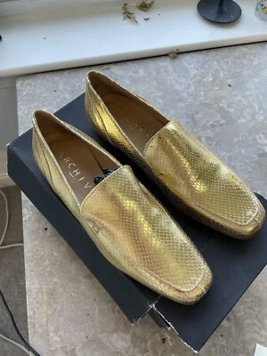 Новые с ценниками||архивные итальянские кожаные золотые лоферы с видом аллигатора. 9.5The Row Dupe - Изображение 1 из 4