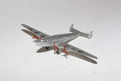 Forro de cuatro motores Dinky 62r, excelente estado 1945-1949 Foto 1 de 4