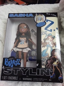 Muñeca Bratz Stylin’ Sasha con Camiseta Personalizada y Accesorios, Juguete de Moda, Nueva - Imagen 1 de 2