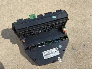 A 212 900 49 11 FRONT FUSEBOX CONTROL MODULE SAM MERCEDES W212 E350 E550 CLS550 - Picture 1 of 5