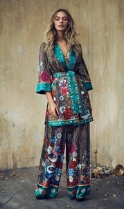 Camilla Jewel Of Jupiter Silk Roll Neck Pyjama Jacket Sz S Robe w/ Tie RRP $899 - Picture 1 of 24