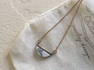 “Oceanne Cleveland” Howlite Semicircle Necklace, Rose, Made USA - Bild 1 von 11