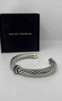 Brazalete David Yurman 7mm Cable Classics y Diamante Negro Estación Única Talla M N09 Foto 1 de 4