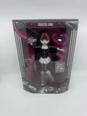 Monster High Reel Drama - Draculaura! Fashion Doll in Black/White 2025! New! - Image 1 of 4