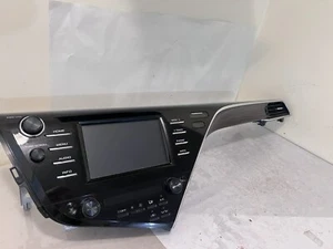 2018 2019 Toyota Camry Radio Display Receiver 86140-06440 OEM - Picture 1 of 17