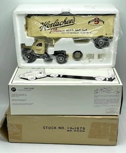 1:34 First Gear 1960 Mack B-61 Semi Tractor & Trailer #19-1879 HORLACHER'S BEER - Picture 1 of 4