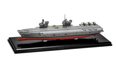 Portaaviones Hms Queen Elizabeth R08 Royal Navy 1/1250 por Corgi Cc75000 Foto 1 de 4