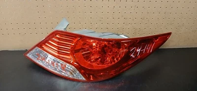 12 13 14 HYUNDAI ACCENT 后部右尾灯原始设备制造商 924021R010 — 第 1/4 张图片