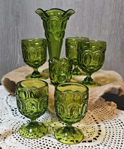 LE Smith Mond und Stern 7 Stck. Avacodo Grün Set. 1 Vase, 5 Kelche, Zahnstocherhalter - Bild 1 von 19