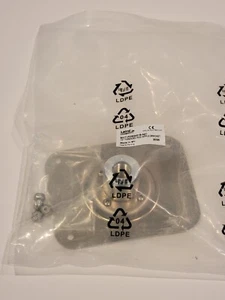 Laird BKIT-PDM24518-AZ1 (1/2" Threaded Rod Nipple Bracket For Laird Antenna - Picture 1 of 5
