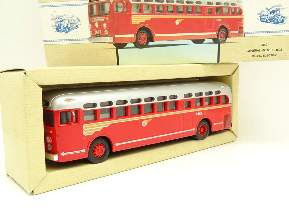 Corgi 1/50 - Autobus Car GM GENERAL MOTORS 4502 PACIFIC ELECTRIC - Immagine 1 di 1
