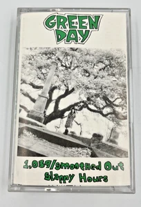 Green Day 1,039/Smoothed Out Slappy Hours Cassette Tape Lookout! Records VTG - Picture 1 of 5