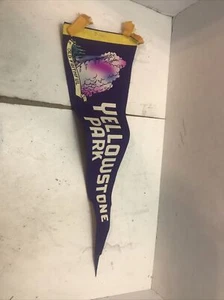 VINTAGE OLD FAITHFUL- YELLOWSTONE PARK SOUVENIR PENNANT 5.5" X 18" - Picture 1 of 2