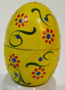 Uovo di Pasqua, legno, giallo, decorazione floreale, da aprire, 1945 ca. - Foto 1 di 4