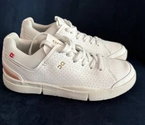 Zapatillas con cordones Cloud The Roger Centre Court para mujer talla 8,5 EE. UU. Nuevas - Imagen 1 de 16