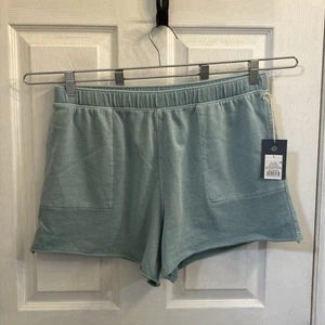 NWT Universal Thread Women's Aqua Blue Pocket Sweat Shorts Size Large - Picture 1 of 24