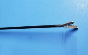 Fórceps de agarre laparoscópico FUNDUS 5 mmx38 cm mandíbulas de doble acción Jarit 600-107IL - Imagen 1 de 7