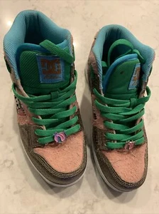 Rare DC  Pink Spring Brass Skateboard Women Shoes High LE 302180 size US 7 .5 - Picture 1 of 8