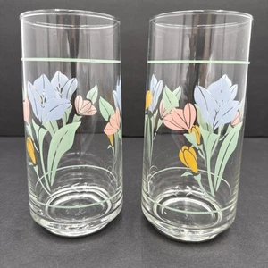 Vintage Flower Drinking Glasses Set Of 2 Floral MCM 6” Tall Tulip Floral - Picture 1 of 4