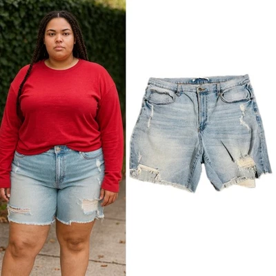 Pantalones cortos de mezclilla desgastados lavado claro rosa celebridad para mujer dobladillo deshilachado con corte 17/33 Foto 1 de 4