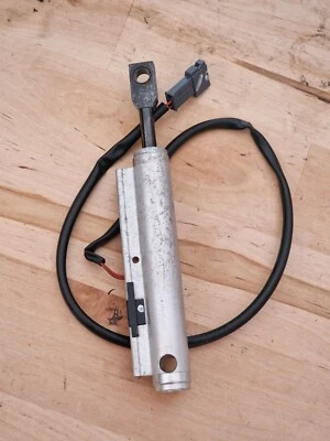 SAAB 9-3 93 04-12 CONVERTIBLE 6ª proa cilindro con sensor derecho 12833509 12833514 - Imagen 1 de 4