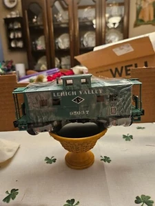 Weaver Scala O Lehigh Valley Caboose nord-orientale 3 binari (raro) 95037 - Foto 1 di 2