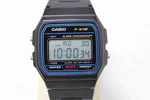 CASIO vintage F-91W digital watch square - Picture 1 of 10