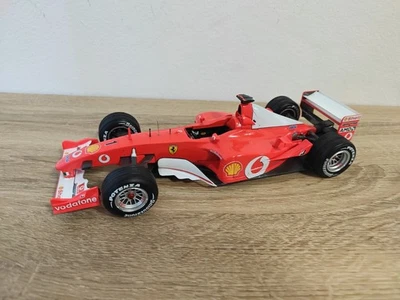 1/18 Hotwheels Elite Ferrari F2002 Foto 1 de 4