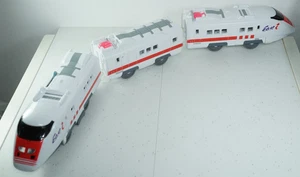 Tomy Tomica Plarail Japanese Series East i Bullet Train Hypercity Battery Train - Picture 1 of 15