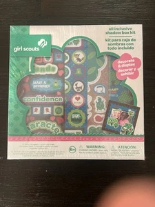 NEW Girl Scout All Inclusive Shadow Box Kit Scrapbook Art Craft Project Keepsake - Picture 1 of 3