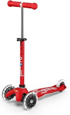 Kickboard Mini Deluxe LED de tres ruedas inclinado a la dirección micro de diseño suizo Foto 1 de 4