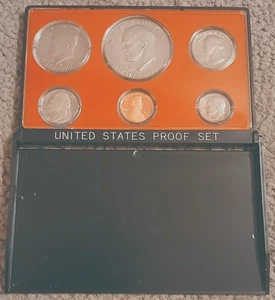 1975-S PROOF SET - ISSUED BY U.S. MINT & IN ORIGINAL PACKAGING - Picture 1 of 3