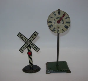 NEXT TRAIN LEAVES Metal Clock Sign LIONEL, AMERICAN FLYER, ? +Railroad Crossing - Picture 1 of 17