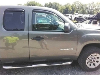 (LOCAL PICKUP ONLY) Passenger Front Door Electric Window Fits 11-14 SIERRA 2500  - Image 1 of 4