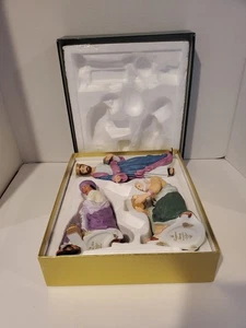 Lenox 1991 Die Renaissance Krippe "DIE DREI KÖNIGE" Porzellanfiguren - Bild 1 von 17
